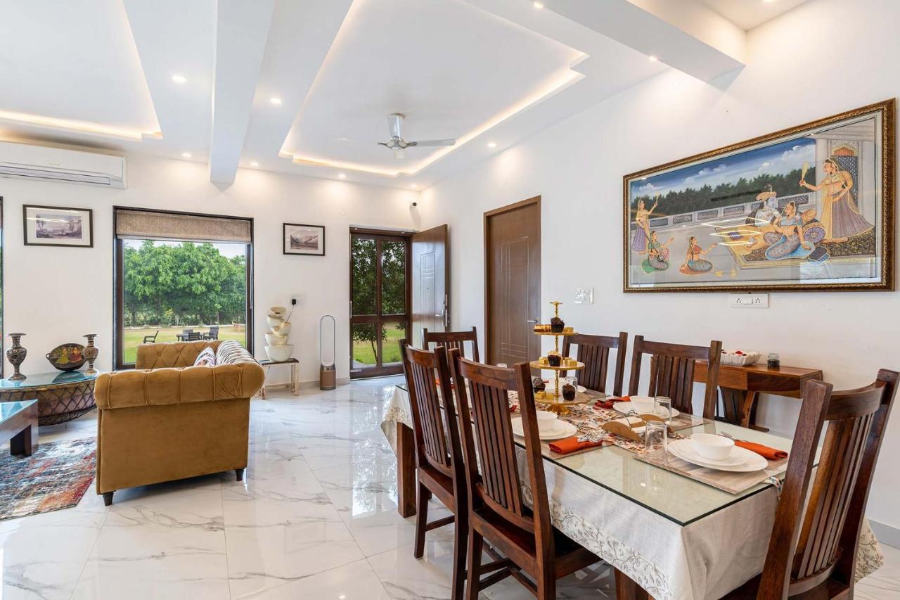Brookvale Manor By Stayvista - Private Pool Haven With Endless Views & Indoor Fun Sohna Exterior foto